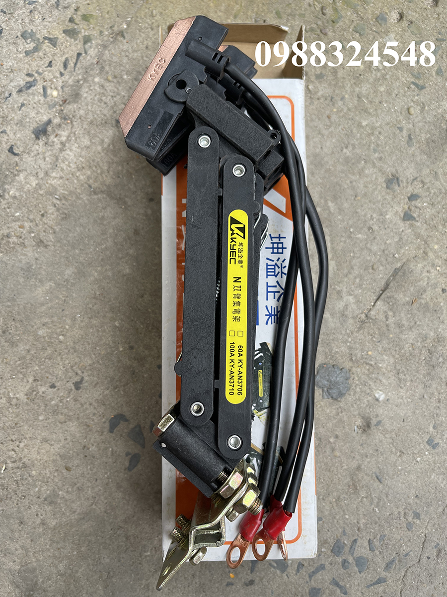 Chổi tiếp điện Kyec 3P60A / Kyec 60A 3 Pole Insulated Conductor Current Collector